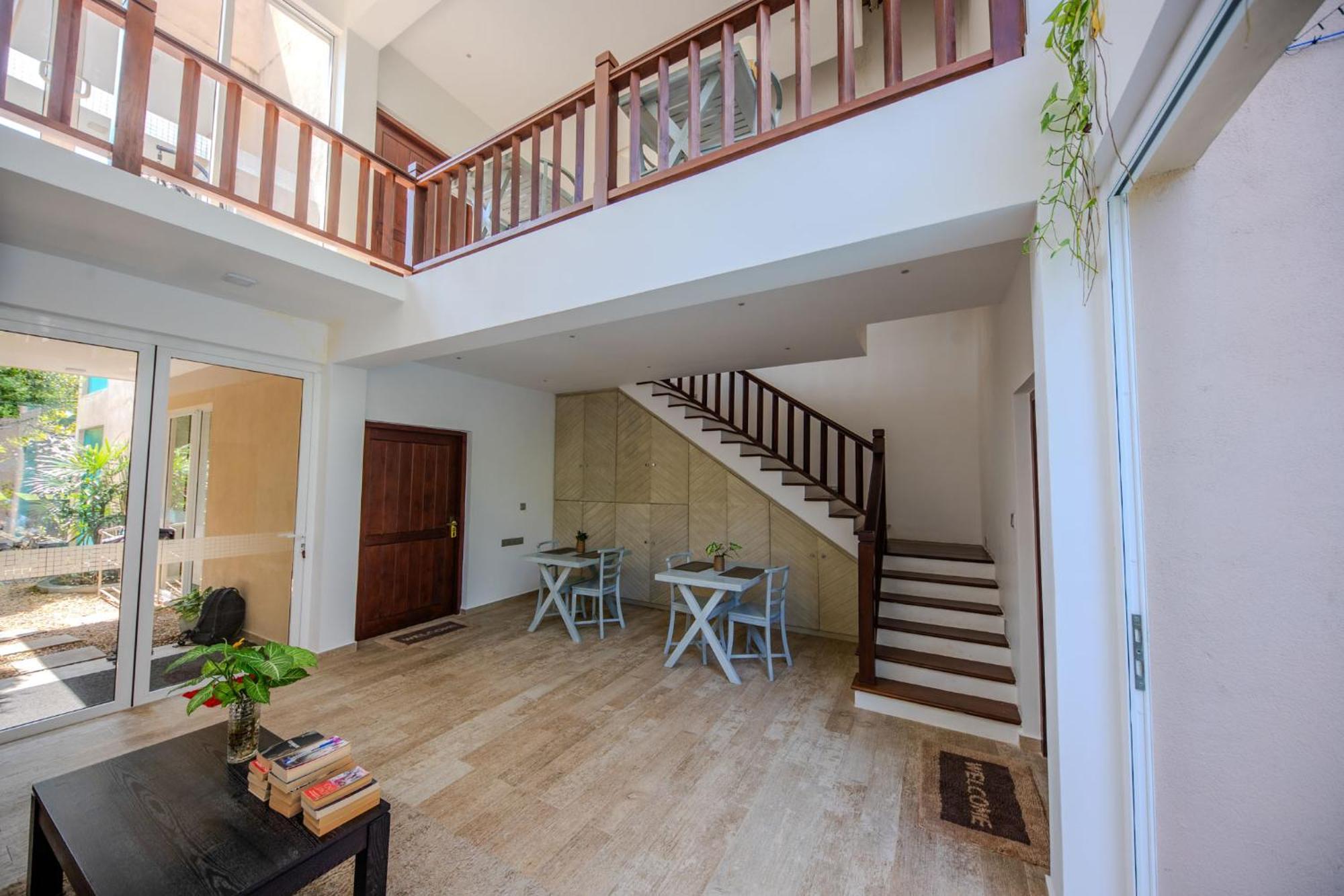 Kings Landing Hotel 4*