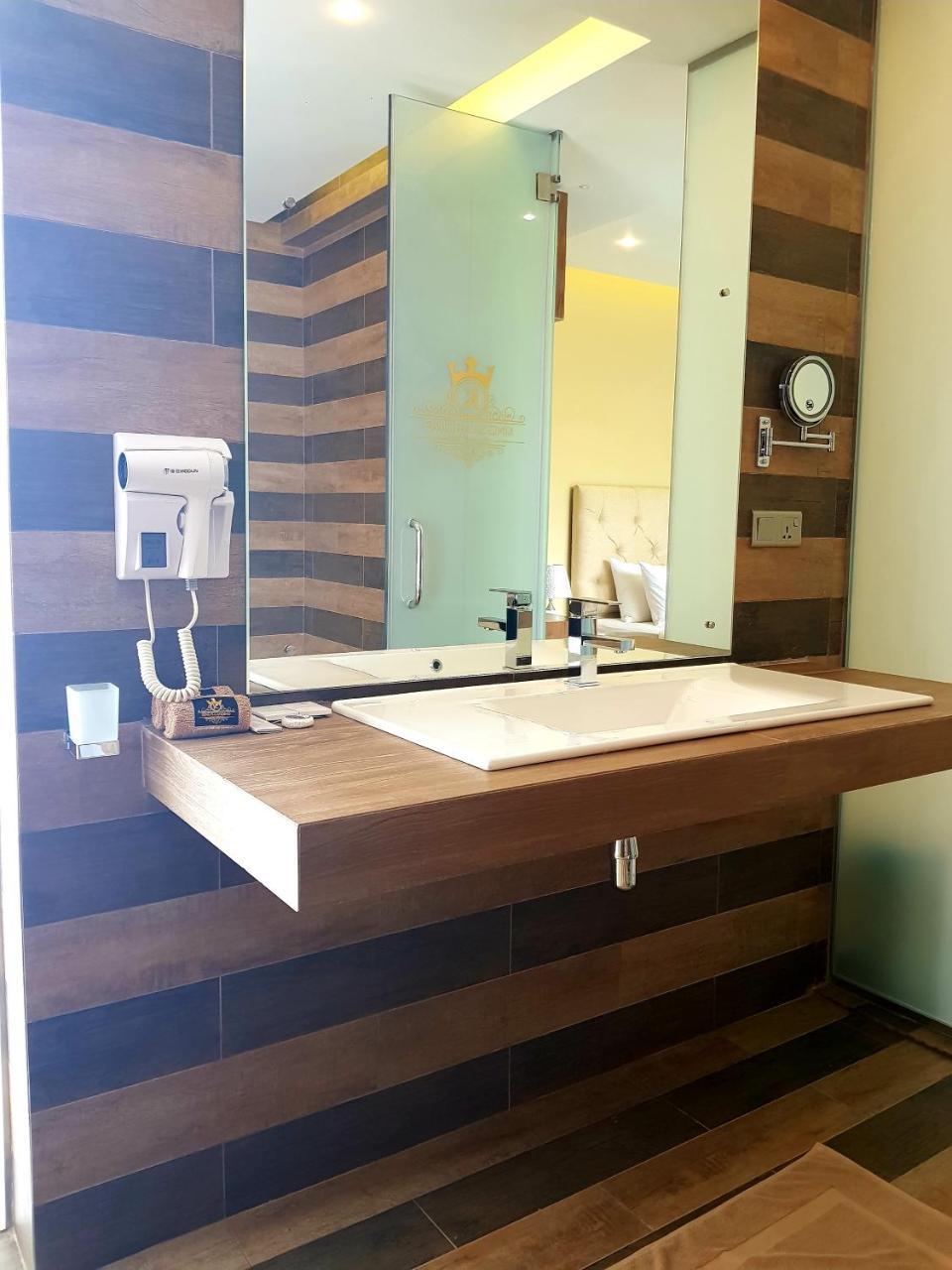 Kings Landing Hotel Unawatuna