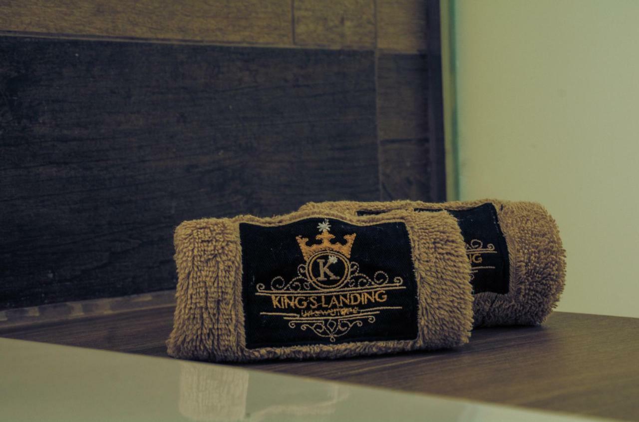 Kings Landing Hotel 4*